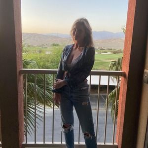 Meet your Posher, Cara